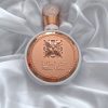 Image d'une bouteille dorée du parfum de dubai fakhar lattafa