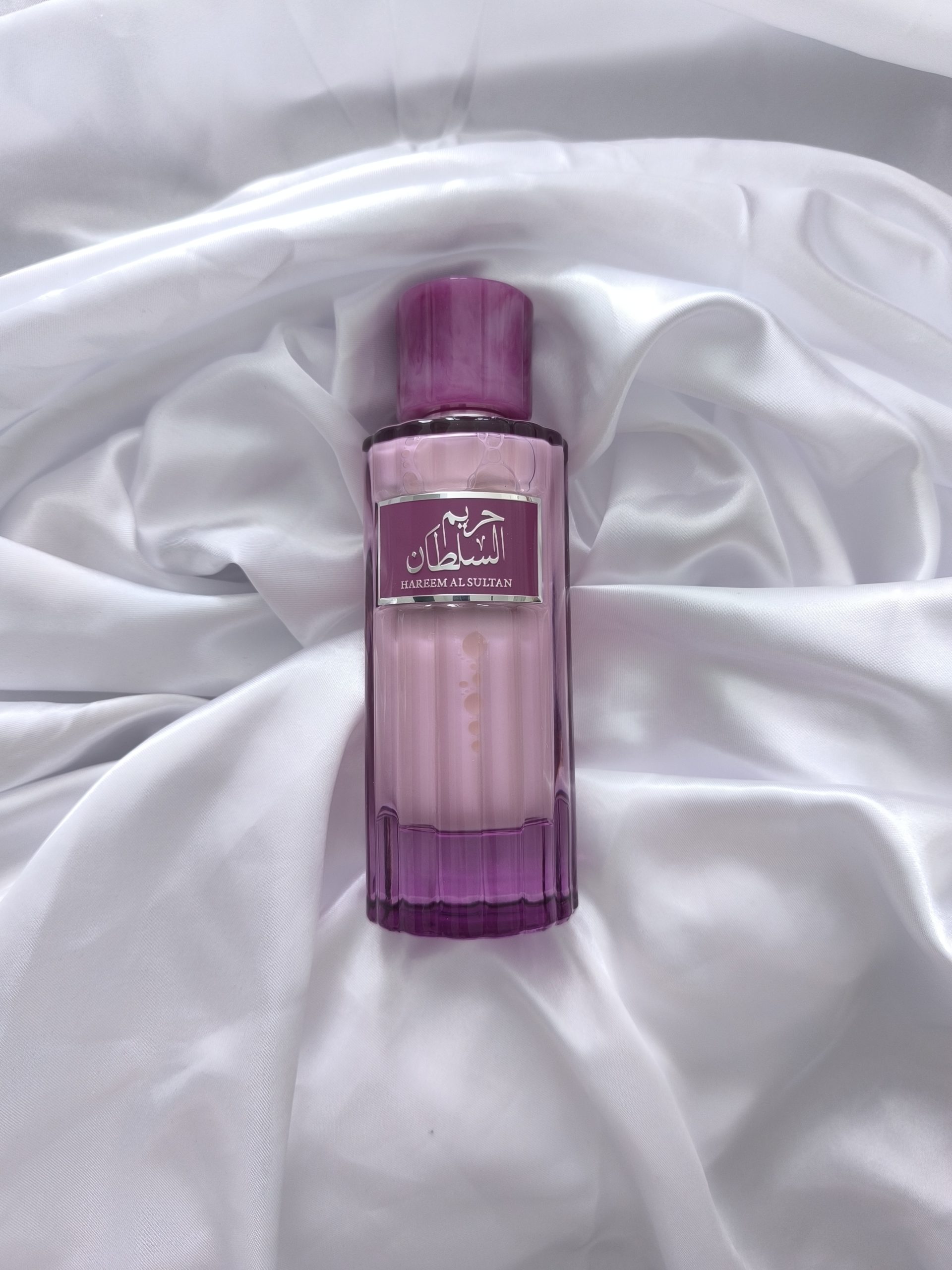 image d'une bouteille violet du milky hareem al sultan